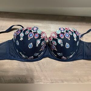 Victoria’s Secret bra